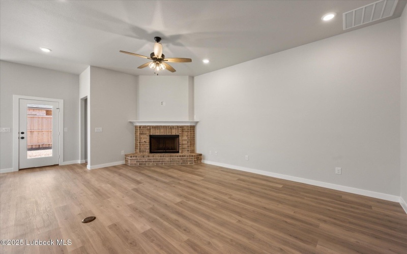 6913 55th Street, Lubbock, TX 79407, 4 Bedrooms Bedrooms, ,2 BathroomsBathrooms,Residential,For Sale,6913 55th Street,202552844