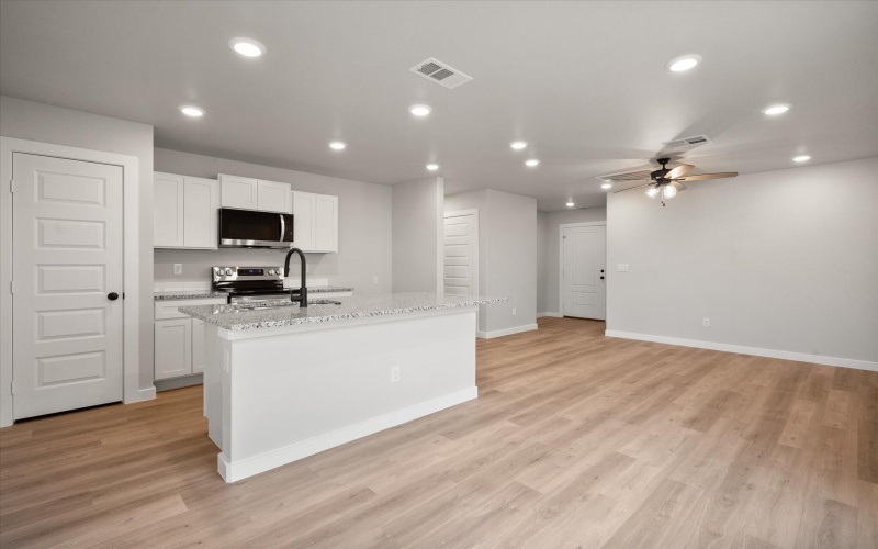 14503 Paris Avenue, Lubbock, TX 79423, 3 Bedrooms Bedrooms, ,2 BathroomsBathrooms,Residential,For Sale,14503 Paris Avenue,202552845