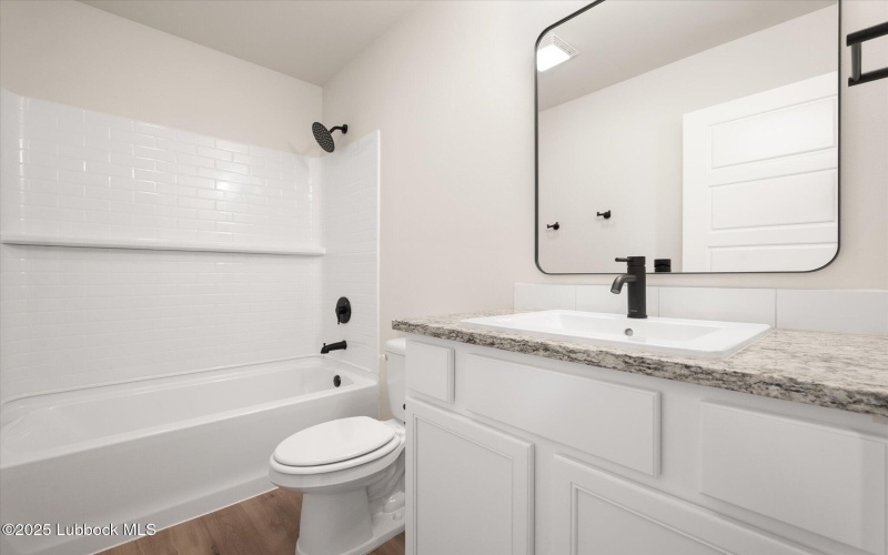 1612 N Dover Avenue, Lubbock, TX 79416, 3 Bedrooms Bedrooms, ,2 BathroomsBathrooms,Residential,For Sale,1612 N Dover Avenue,202553818