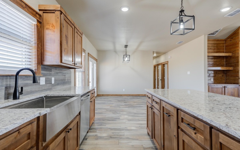 7904 N County Rd 1100, Shallowater, TX 79363, 3 Bedrooms Bedrooms, ,2 BathroomsBathrooms,Residential,For Sale,7904 N County Rd 1100,202552851
