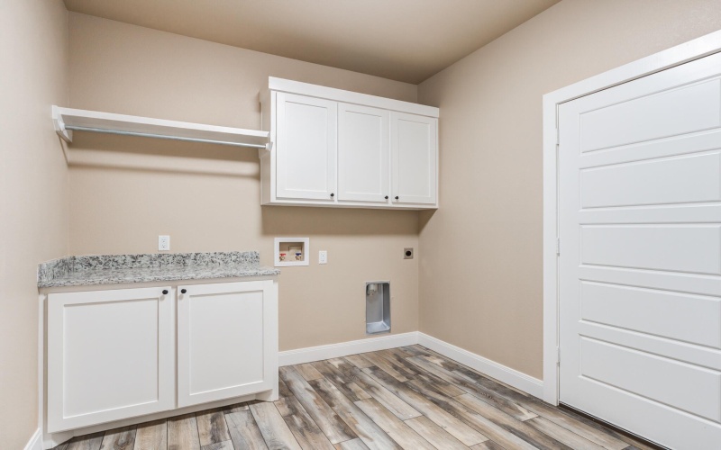 7904 N County Rd 1100, Shallowater, TX 79363, 3 Bedrooms Bedrooms, ,2 BathroomsBathrooms,Residential,For Sale,7904 N County Rd 1100,202552851
