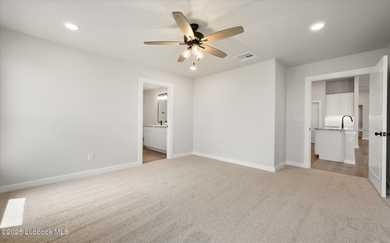 8617 29th Street, Lubbock, TX 79407, 4 Habitaciones Habitaciones , ,2 BañosBaños,Residential,En Venta,8617 29th Street,202553870
