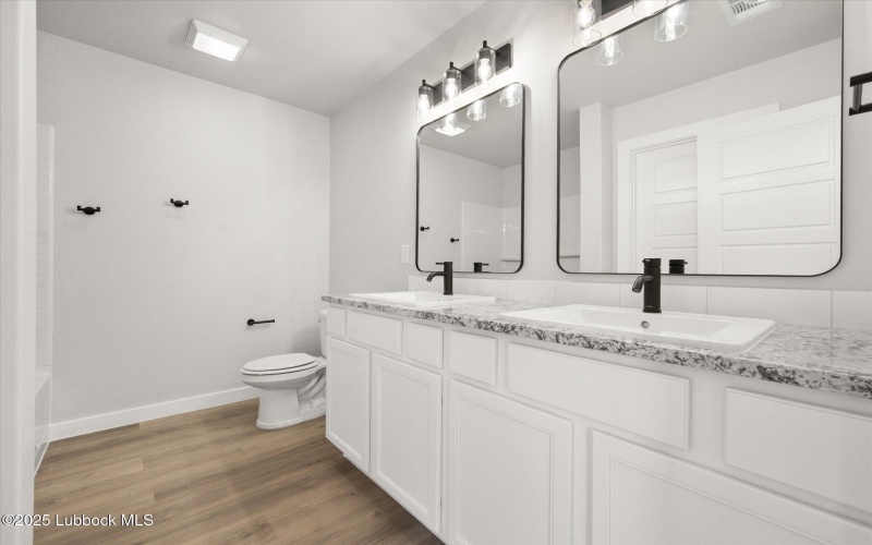 8617 29th Street, Lubbock, TX 79407, 4 Habitaciones Habitaciones , ,2 BañosBaños,Residential,En Venta,8617 29th Street,202553870