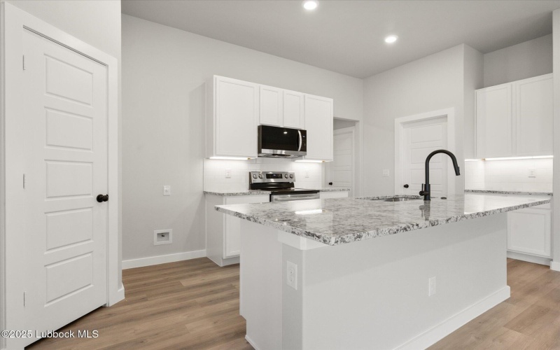 8617 29th Street, Lubbock, TX 79407, 4 Habitaciones Habitaciones , ,2 BañosBaños,Residential,En Venta,8617 29th Street,202553870