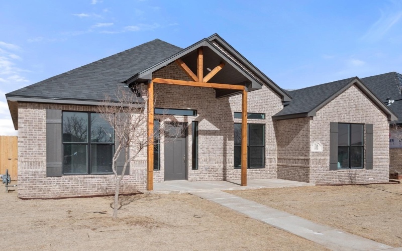 7528 57th Street, Lubbock, TX 79407, 4 Bedrooms Bedrooms, ,3 BathroomsBathrooms,Residential,For Sale,7528 57th Street,202552927