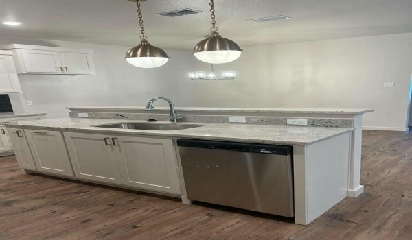 10904 Albany Avenue, Lubbock, TX 79424, 2 Bedrooms Bedrooms, ,2 BathroomsBathrooms,Residential,For Sale,10904 Albany Avenue,202552934