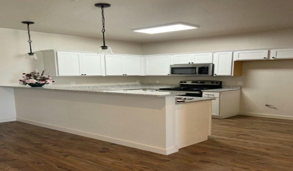 10904 Albany Avenue, Lubbock, TX 79424, 2 Bedrooms Bedrooms, ,2 BathroomsBathrooms,Residential,For Sale,10904 Albany Avenue,202552934