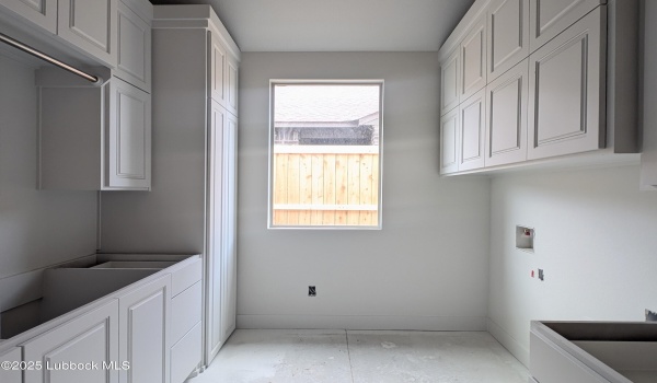 3805 126th Street, Lubbock, TX 79423, 4 Bedrooms Bedrooms, ,3 BathroomsBathrooms,Residential,For Sale,3805 126th Street,202553912