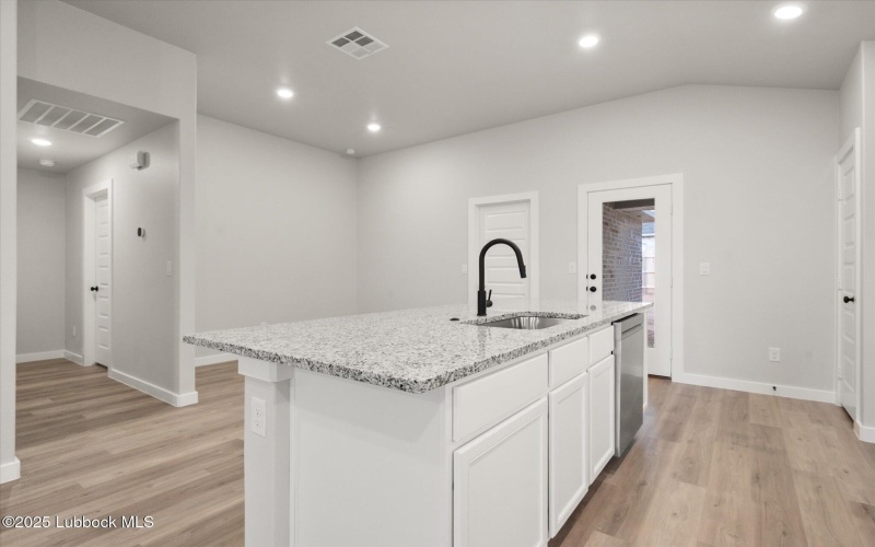 2915 Durham Avenue, Wolfforth, TX 79382, 3 Bedrooms Bedrooms, ,2 BathroomsBathrooms,Residential,For Sale,2915 Durham Avenue,202553936