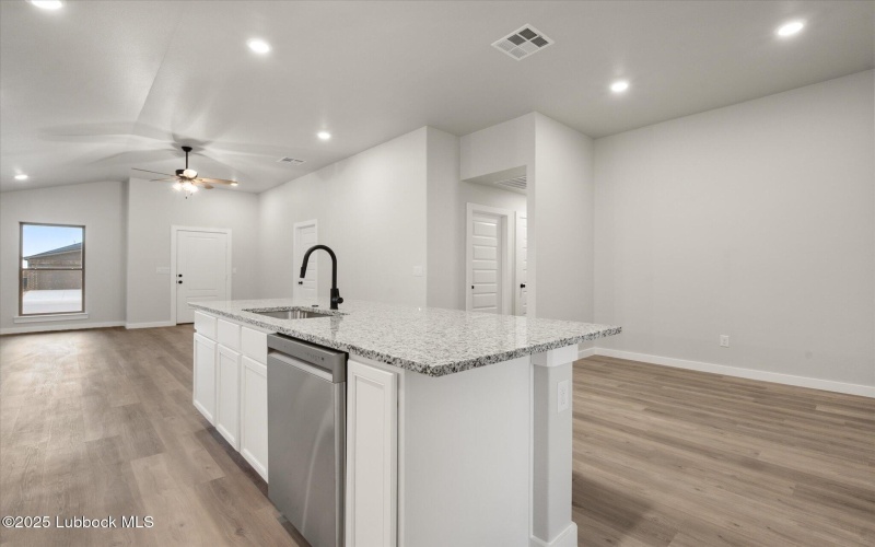 2915 Durham Avenue, Wolfforth, TX 79382, 3 Bedrooms Bedrooms, ,2 BathroomsBathrooms,Residential,For Sale,2915 Durham Avenue,202553936