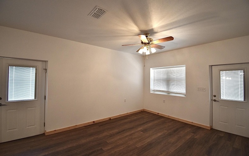 11201 N County Road 1440, Shallowater, TX 79363, 4 Bedrooms Bedrooms, ,3 BathroomsBathrooms,Residential,For Sale,11201 N County Road 1440,202552954
