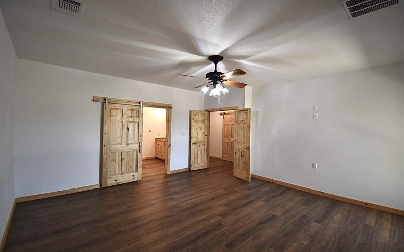 11201 N County Road 1440, Shallowater, TX 79363, 4 Bedrooms Bedrooms, ,3 BathroomsBathrooms,Residential,For Sale,11201 N County Road 1440,202552954
