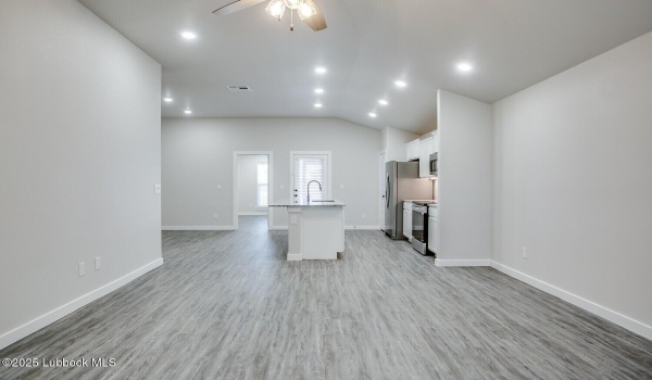 10518 Abbeville Avenue, Lubbock, TX 79424, 3 Bedrooms Bedrooms, ,2 BathroomsBathrooms,Residential Lease,For Rent,10518 Abbeville Avenue,202553996