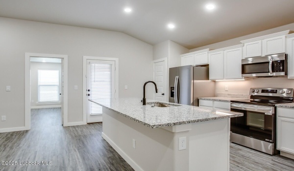 10518 Abbeville Avenue, Lubbock, TX 79424, 3 Bedrooms Bedrooms, ,2 BathroomsBathrooms,Residential Lease,For Rent,10518 Abbeville Avenue,202553996