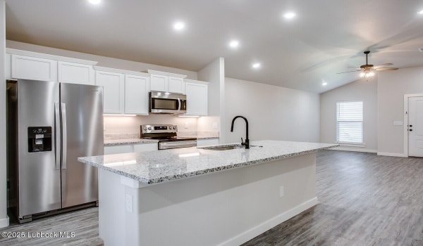 10518 Abbeville Avenue, Lubbock, TX 79424, 3 Bedrooms Bedrooms, ,2 BathroomsBathrooms,Residential Lease,For Rent,10518 Abbeville Avenue,202553996