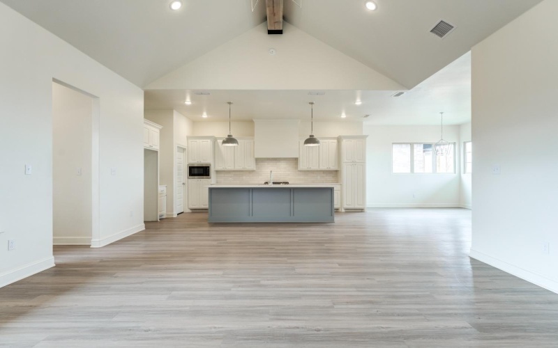 7615 52nd Street, Lubbock, TX 79407, 4 Bedrooms Bedrooms, ,3 BathroomsBathrooms,Residential,For Sale,7615 52nd Street,202552988
