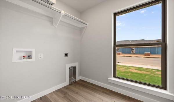 8612 29th Street, Lubbock, TX 79407, 4 Habitaciones Habitaciones , ,2 BañosBaños,Residential,En Venta,8612 29th Street,202554036