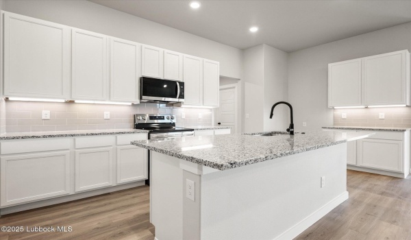 8612 29th Street, Lubbock, TX 79407, 4 Habitaciones Habitaciones , ,2 BañosBaños,Residential,En Venta,8612 29th Street,202554036