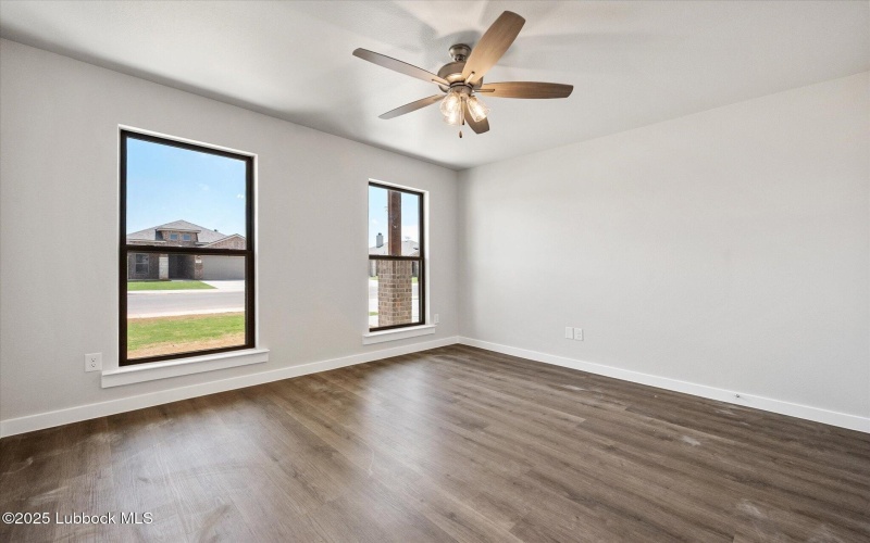 7026 8th Street, Lubbock, TX 79416, 3 Habitaciones Habitaciones , ,2 BañosBaños,Residential,En Venta,7026 8th Street,202554037