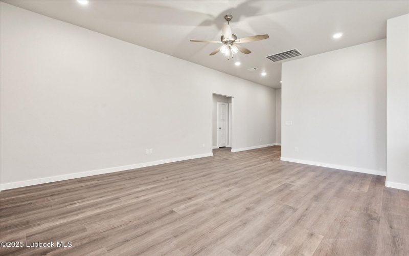 7026 8th Street, Lubbock, TX 79416, 3 Habitaciones Habitaciones , ,2 BañosBaños,Residential,En Venta,7026 8th Street,202554037