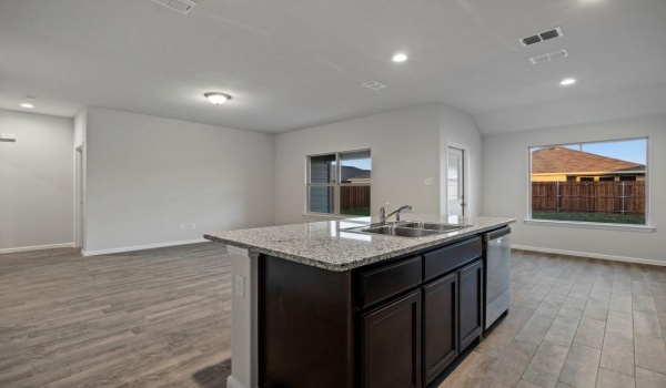 8621 WILLOWSUN Way, Fort Worth, TX 76131, 3 Bedrooms Bedrooms, ,2 BathroomsBathrooms,Residential,For Sale,8621 WILLOWSUN Way,20240100