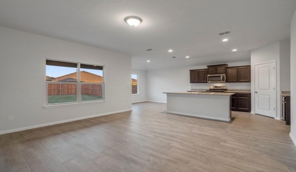 8621 WILLOWSUN Way, Fort Worth, TX 76131, 3 Bedrooms Bedrooms, ,2 BathroomsBathrooms,Residential,For Sale,8621 WILLOWSUN Way,20240100