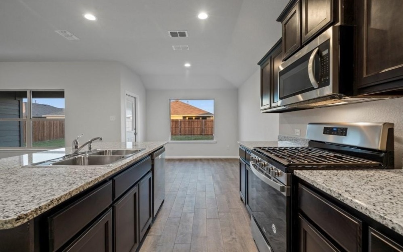 8621 WILLOWSUN Way, Fort Worth, TX 76131, 3 Bedrooms Bedrooms, ,2 BathroomsBathrooms,Residential,For Sale,8621 WILLOWSUN Way,20240100