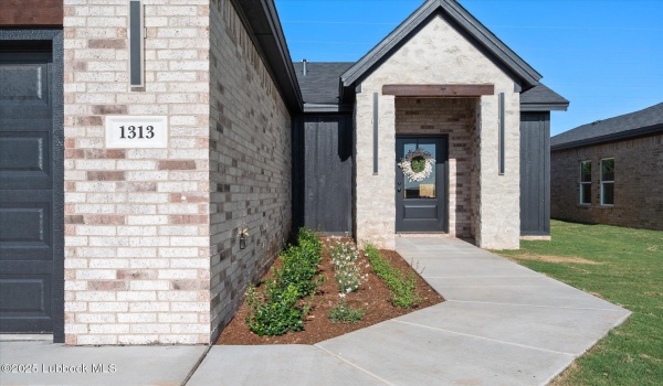 1313 Quincy Avenue, Lubbock, TX 79416, 3 Habitaciones Habitaciones , ,2 BañosBaños,Residential,En Venta,1313 Quincy Avenue,202554095