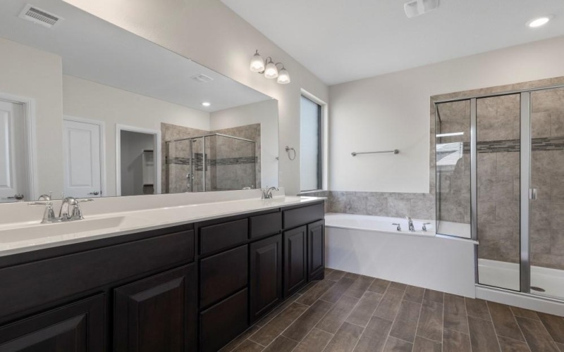 829 SUMMER GROVE Drive, Midlothian, TX 76065, 4 Habitaciones Habitaciones , ,3 BañosBaños,Residential,En Venta,829 SUMMER GROVE Drive,20241553