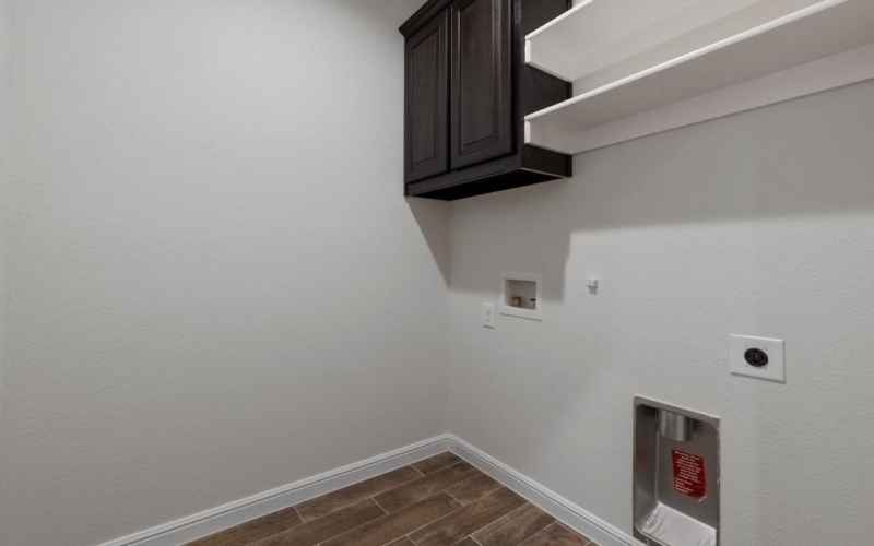 829 SUMMER GROVE Drive, Midlothian, TX 76065, 4 Habitaciones Habitaciones , ,3 BañosBaños,Residential,En Venta,829 SUMMER GROVE Drive,20241553