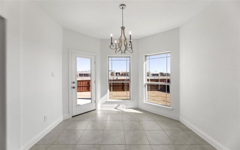 2418 White Plains Drive, Midlothian, TX 76065, 5 Bedrooms Bedrooms, ,3 BathroomsBathrooms,Residential,For Sale,2418 White Plains Drive,20242277