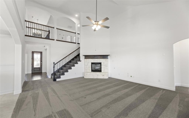 2418 White Plains Drive, Midlothian, TX 76065, 5 Bedrooms Bedrooms, ,3 BathroomsBathrooms,Residential,For Sale,2418 White Plains Drive,20242277