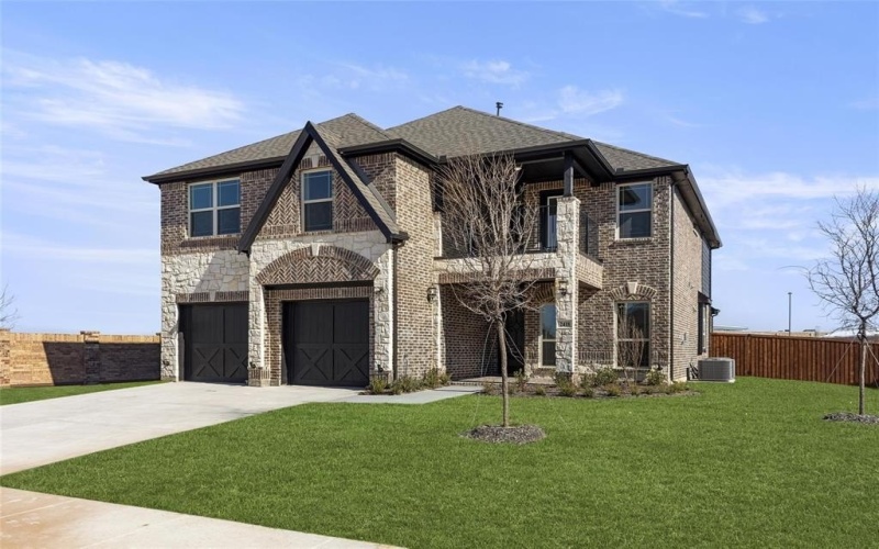 2418 White Plains Drive, Midlothian, TX 76065, 5 Bedrooms Bedrooms, ,3 BathroomsBathrooms,Residential,For Sale,2418 White Plains Drive,20242277