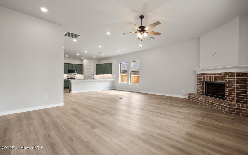 6915 55th Street, Lubbock, TX 79407, 3 Habitaciones Habitaciones , ,2 BañosBaños,Residential,En Venta,6915 55th Street,202554137