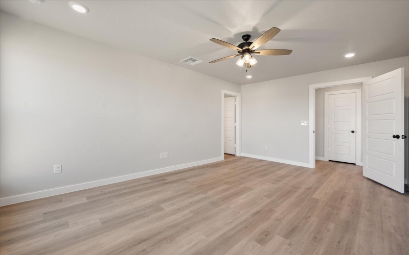 7033 8th Street, Lubbock, TX 79416, 4 Habitaciones Habitaciones , ,2 BañosBaños,Residential,En Venta,7033 8th Street,202553097