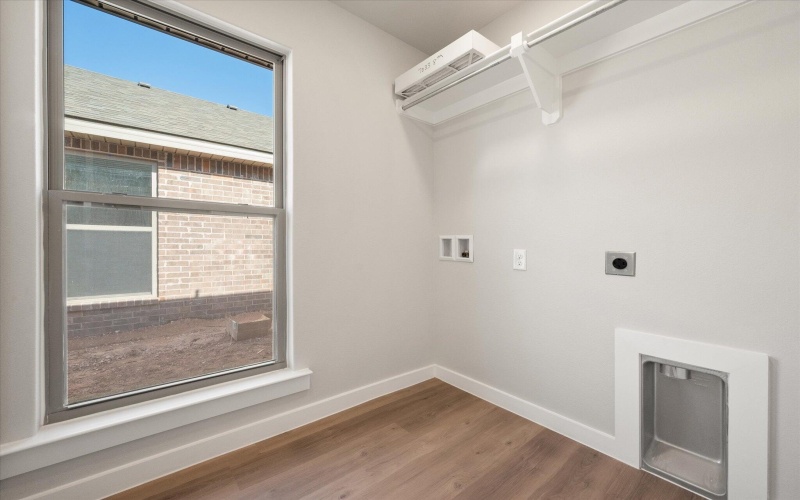 7033 8th Street, Lubbock, TX 79416, 4 Habitaciones Habitaciones , ,2 BañosBaños,Residential,En Venta,7033 8th Street,202553097