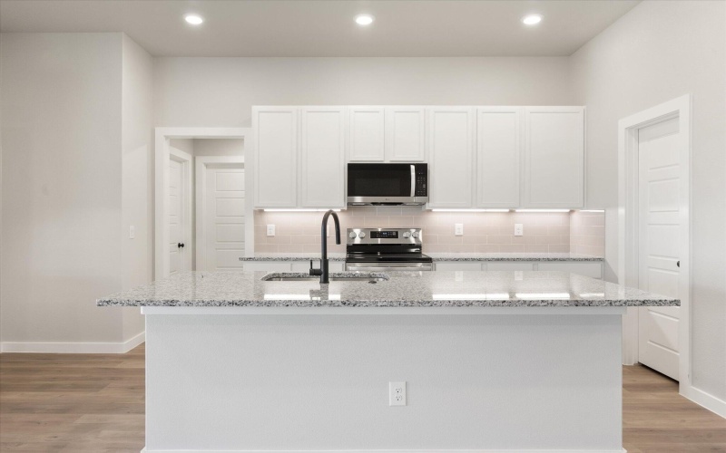 7033 8th Street, Lubbock, TX 79416, 4 Habitaciones Habitaciones , ,2 BañosBaños,Residential,En Venta,7033 8th Street,202553097