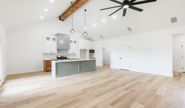 6945 12th Street, Lubbock, TX 79416, 3 Bedrooms Bedrooms, ,2 BathroomsBathrooms,Residential,For Sale,6945 12th Street,202553106