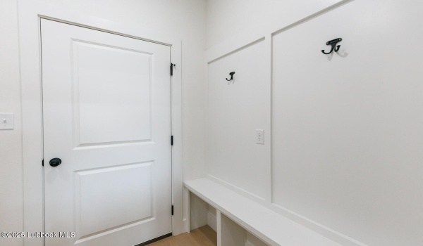 6945 12th Street, Lubbock, TX 79416, 3 Bedrooms Bedrooms, ,2 BathroomsBathrooms,Residential,For Sale,6945 12th Street,202553106