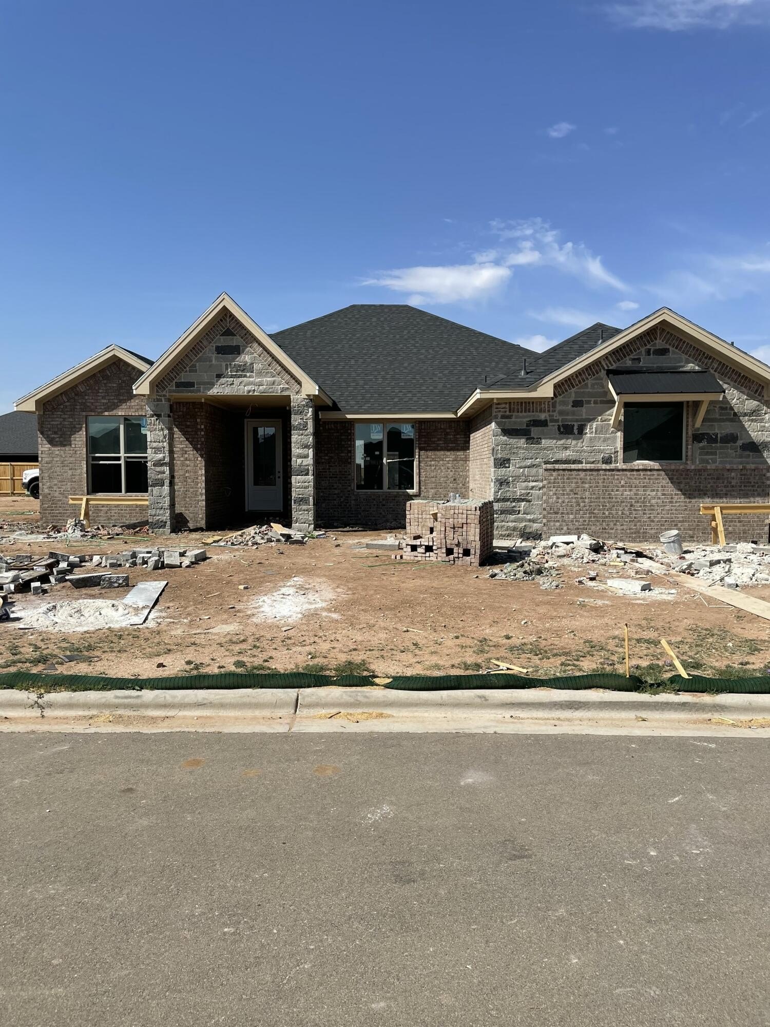 7522 56th Street, Lubbock, TX 79407, 4 Bedrooms Bedrooms, ,3 BathroomsBathrooms,Residential,For Sale,7522 56th Street,202553110