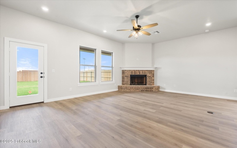 7025 8th Street, Lubbock, TX 79416, 3 Bedrooms Bedrooms, ,2 BathroomsBathrooms,Residential,For Sale,7025 8th Street,202554182