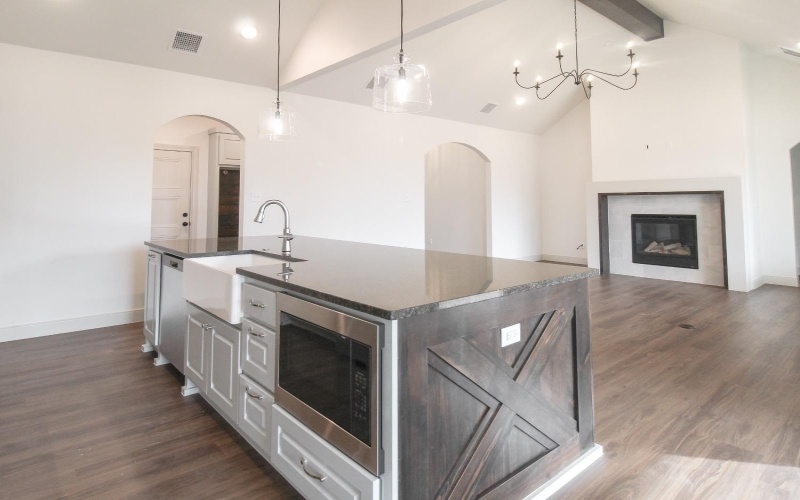 5517 119th Street, Lubbock, TX 79424, 4 Bedrooms Bedrooms, ,2 BathroomsBathrooms,Residential,For Sale,5517 119th Street,202553130