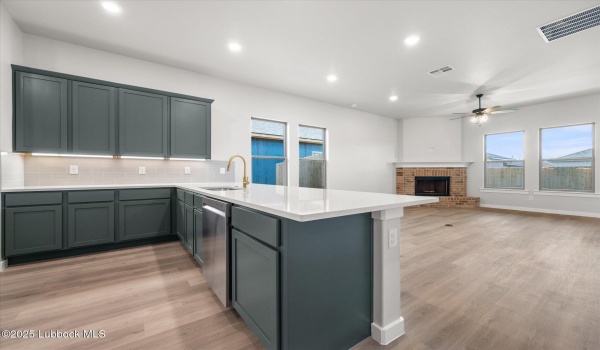 7003 14th Street, Lubbock, TX 79416, 3 Bedrooms Bedrooms, ,2 BathroomsBathrooms,Residential,For Sale,7003 14th Street,202554183