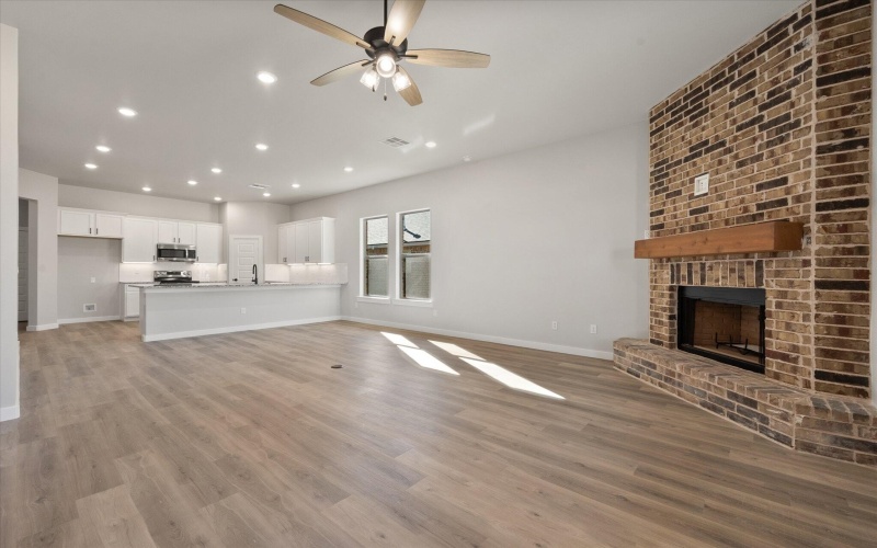 2928 138th Place, Lubbock, TX 79423, 3 Bedrooms Bedrooms, ,2 BathroomsBathrooms,Residential,For Sale,2928 138th Place,202553137