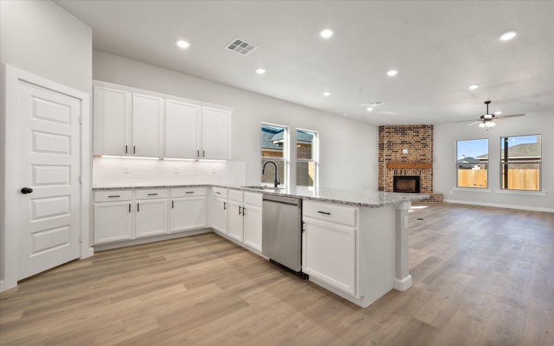 2928 138th Place, Lubbock, TX 79423, 3 Bedrooms Bedrooms, ,2 BathroomsBathrooms,Residential,For Sale,2928 138th Place,202553137