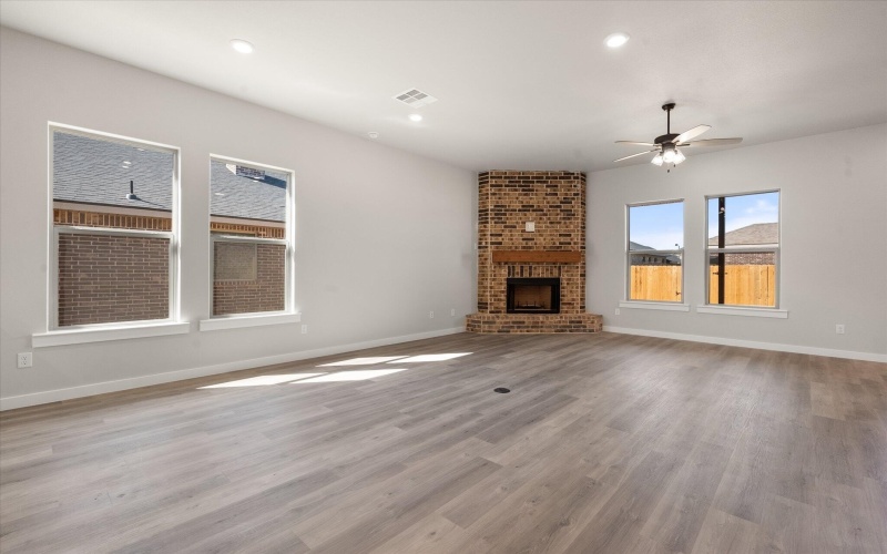 2928 138th Place, Lubbock, TX 79423, 3 Bedrooms Bedrooms, ,2 BathroomsBathrooms,Residential,For Sale,2928 138th Place,202553137