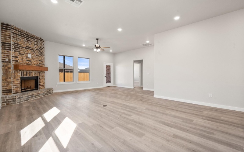 2928 138th Place, Lubbock, TX 79423, 3 Bedrooms Bedrooms, ,2 BathroomsBathrooms,Residential,For Sale,2928 138th Place,202553137