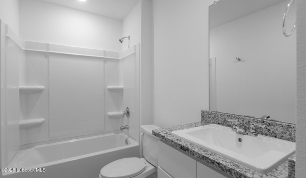 7820 92nd Street, Lubbock, TX 79424, 4 Bedrooms Bedrooms, ,2 BathroomsBathrooms,Residential,For Sale,7820 92nd Street,202554299