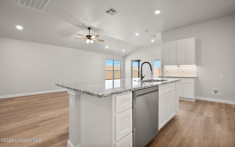 3006 140th Street, Lubbock, TX 79423, 4 Bedrooms Bedrooms, ,2 BathroomsBathrooms,Residential,For Sale,3006 140th Street,202554318