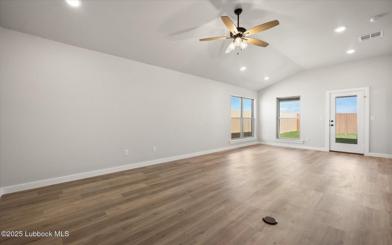 3006 140th Street, Lubbock, TX 79423, 4 Bedrooms Bedrooms, ,2 BathroomsBathrooms,Residential,For Sale,3006 140th Street,202554318